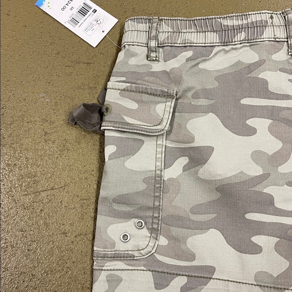 COLORFUL PLANET Camouflage Cargo Bow Shorts Girls Size 16 NWT - Picture 4 of 9